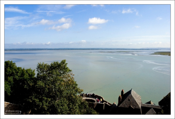 Здешние приливы и отливы - самые сильные на побережье Европы.