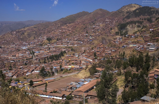 Вид на Куско с высоты объездной дороги #3.