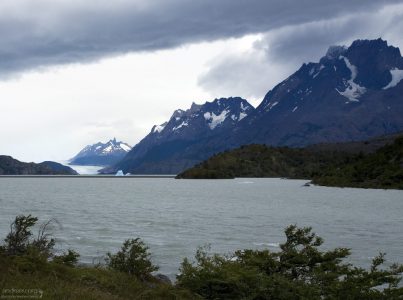 Айсберги на реке Grey.