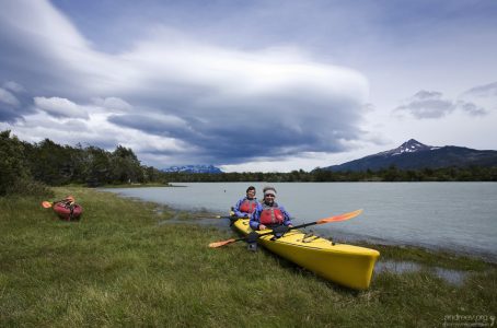 Двойной портрет в двойном каяке.