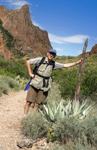 Илья и агава на тропе Window Trail.