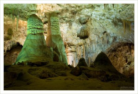 Сталагмиты "Twin Domes".