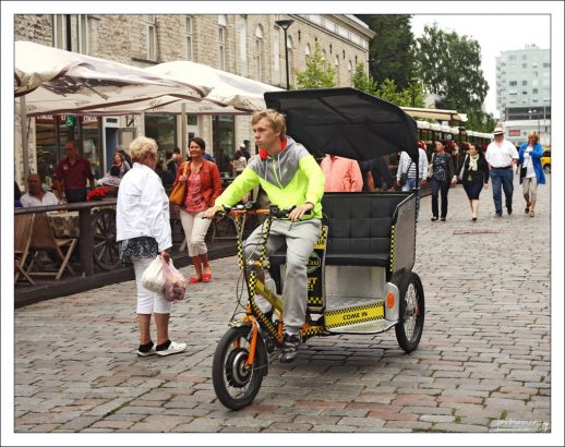 Рикша-такси.