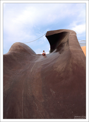 Одна из многочисленных горок на фигуре Гулливера.