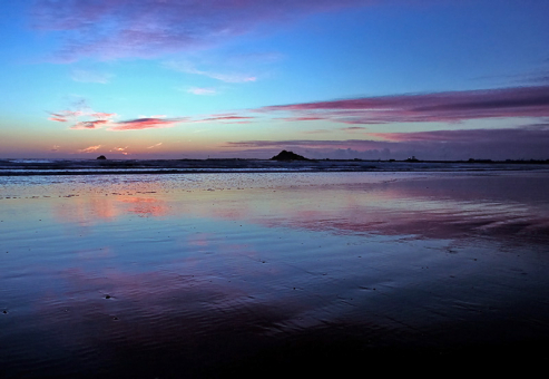 Полностью спрятавшееся солнце.