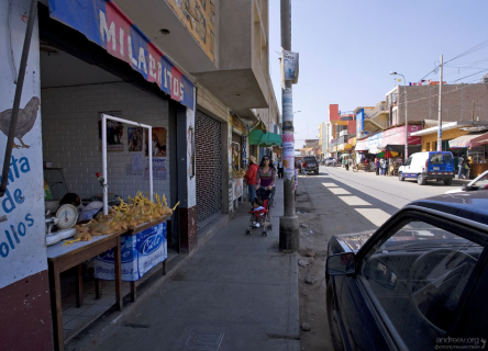 Торговая улица в Наске.