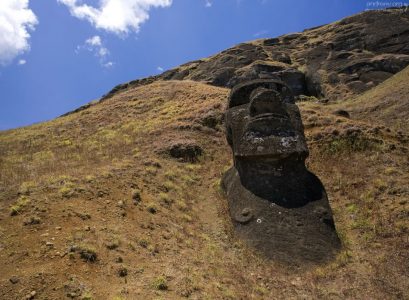 Истукан женского пола.