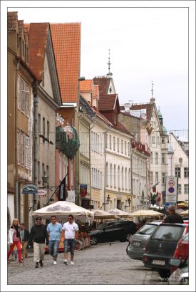 Улица Vene, недалеко от Ратуши.