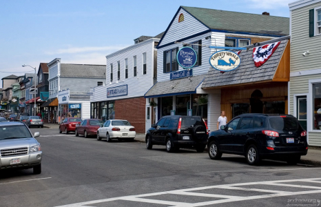 Главная улица в городе Bar Harbor.