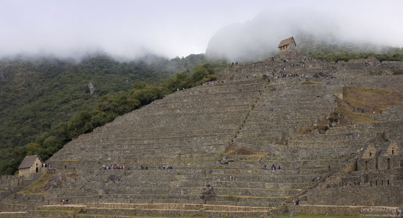 Утренний туман над городом.