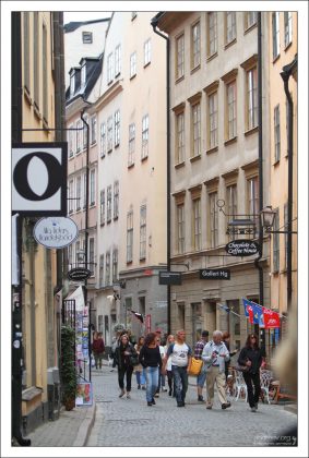 В Старом городе проживает около 3000 жителей.