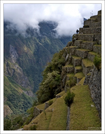 Террасы под облаками.