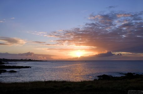 Закат острова Пасхи.