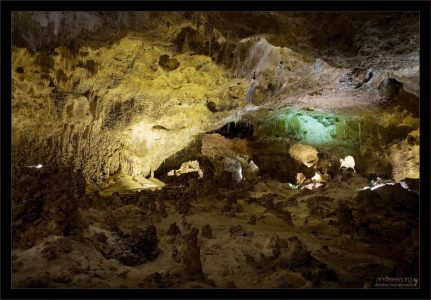 Пещера настолько большая, что там спокойно могут поместиться несколько трансатлантических авиалайнеров.