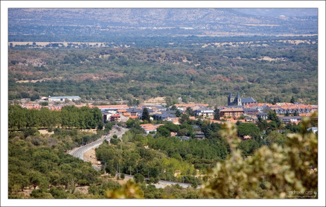 Одноименная деревушка около монастыря. Эскориал, Испания.
