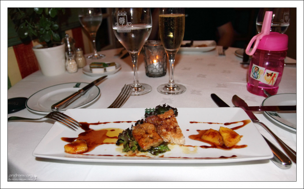 Ужин в ресторане "Lawrence's Hotel".