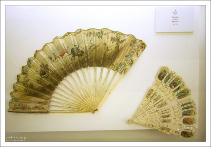 Веера 19-го века для дам, посещающих корриду.