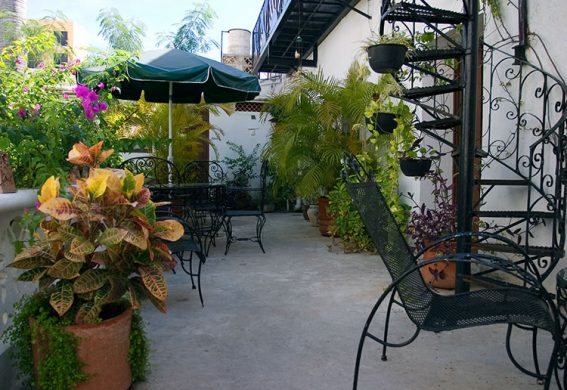 Внутренний дворик отеля. Мерида.