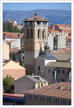 Колокольня церкви Св. Хусто (Iglesia de los Santos Justo y Pastor). Сеговия, Испания.