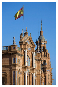 Фасад Здания правительства на Площади Испании.