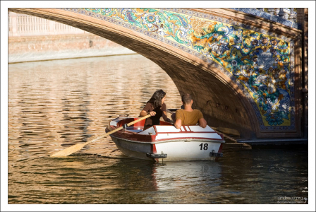 Равноправие полов по-испански :) Plaza de España.