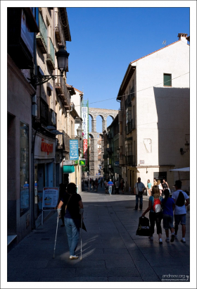 Все улицы в городе ведут к акведуку :) Сеговия, Испания.