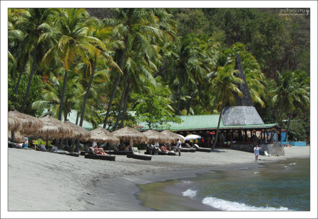 Пляж Anse Chastanet расположен с подветренной стороны от вулканов Питон.