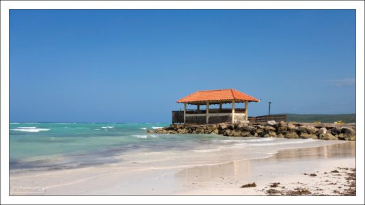 Белый залив (White bay) на севере острова.