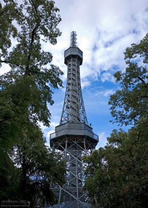 Железная смотровая вышка на холме Петршин.