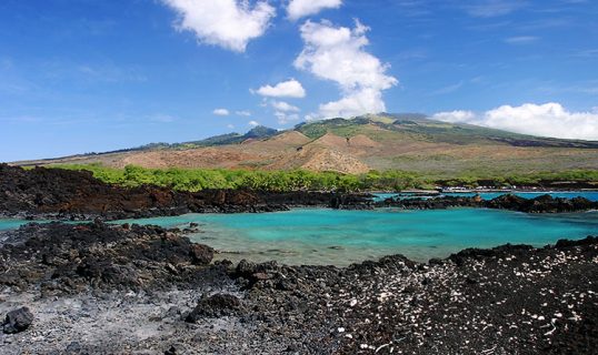 Лазурные воды залива La Perouse.