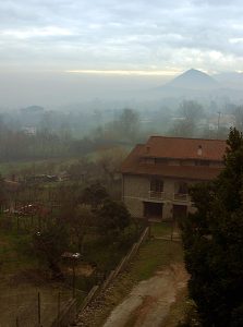 Деревушка San Giovanni в горах Аурунчи.