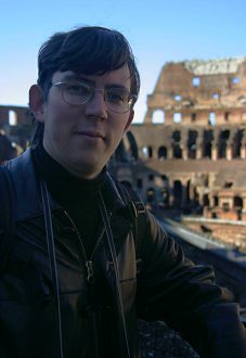 В амфитеатре Колизея.