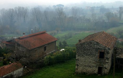 Фермерские хозяйства в горах Аурунчи.
