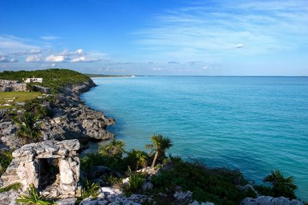 Лазурное Карибское море. Полуостров Юкатан.