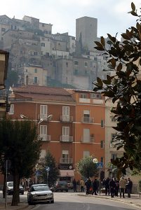 Традиционные итальянские утренние кофейные "постоялки". Деревня Pico.