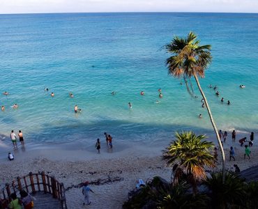 Пляж в Тулуме.