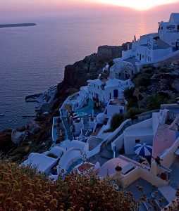 Северные склоны Ии в закатных лучах.