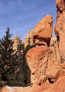 Подточенная временем "ваза". Тропа "Навахо".