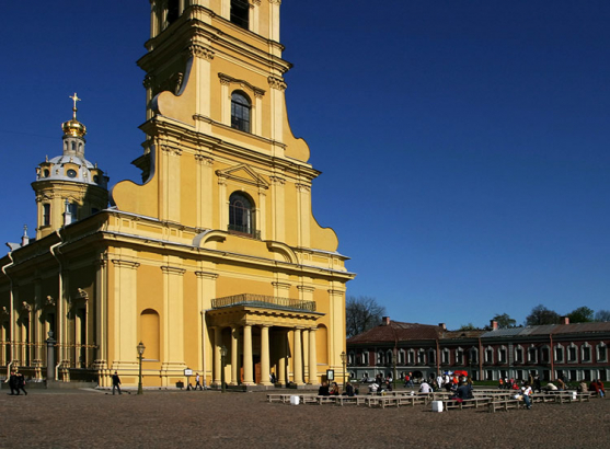 Петропавловский собор, где похоронен Петр I.