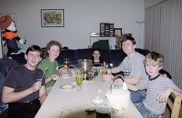 В гостях у Саши, Оли и Антона Медведевых. Рождество в Бостоне. Декабрь, 2001 год.