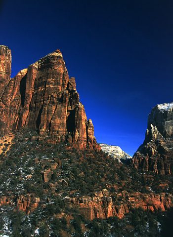 Группа скал "Двор Патриархов".