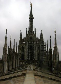 Готика под дождем. Миланский Duomo.