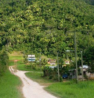 Типичная деревня на юге страны.
