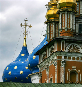 Купола Успенского собора и Надвратной церкви. Троице-Сергиева Лавра.