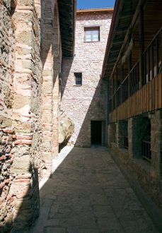 Внутри монастыря Megalo Meteoro. Метеоры.