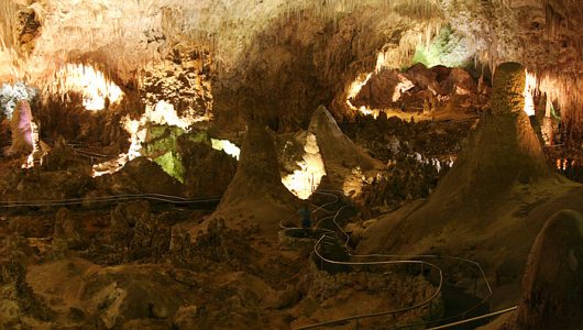 Big Room - Большая комната. Carlsbad Caverns National Park.
