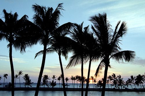 Пляж 'Anaeho'omalu - рай для фотографа закатов.