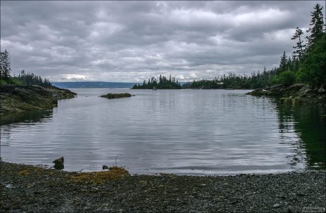 Тяжелые тучи над заливом Качемак.