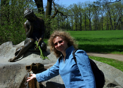 В гостях у "Девушки с кувшином".