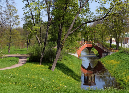 Крестовый мост (1779) на территории Александровского парка. Пушкин.